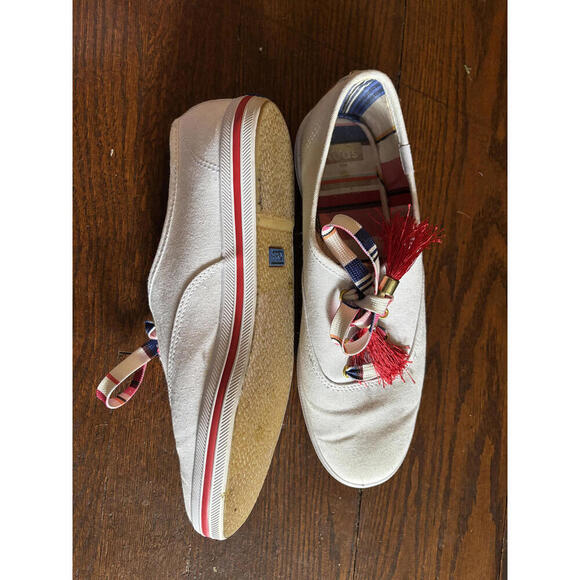 Kate Spade/Keds Women's White Canvas Sneakers w/tassel sz 7 - Picture 5 of 7